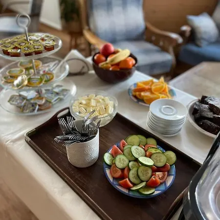 Bouda Na Strani בית הארחה *
