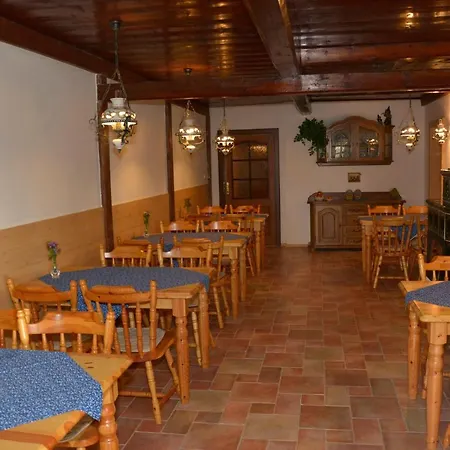 Bouda Na Stráni Penzion 3*